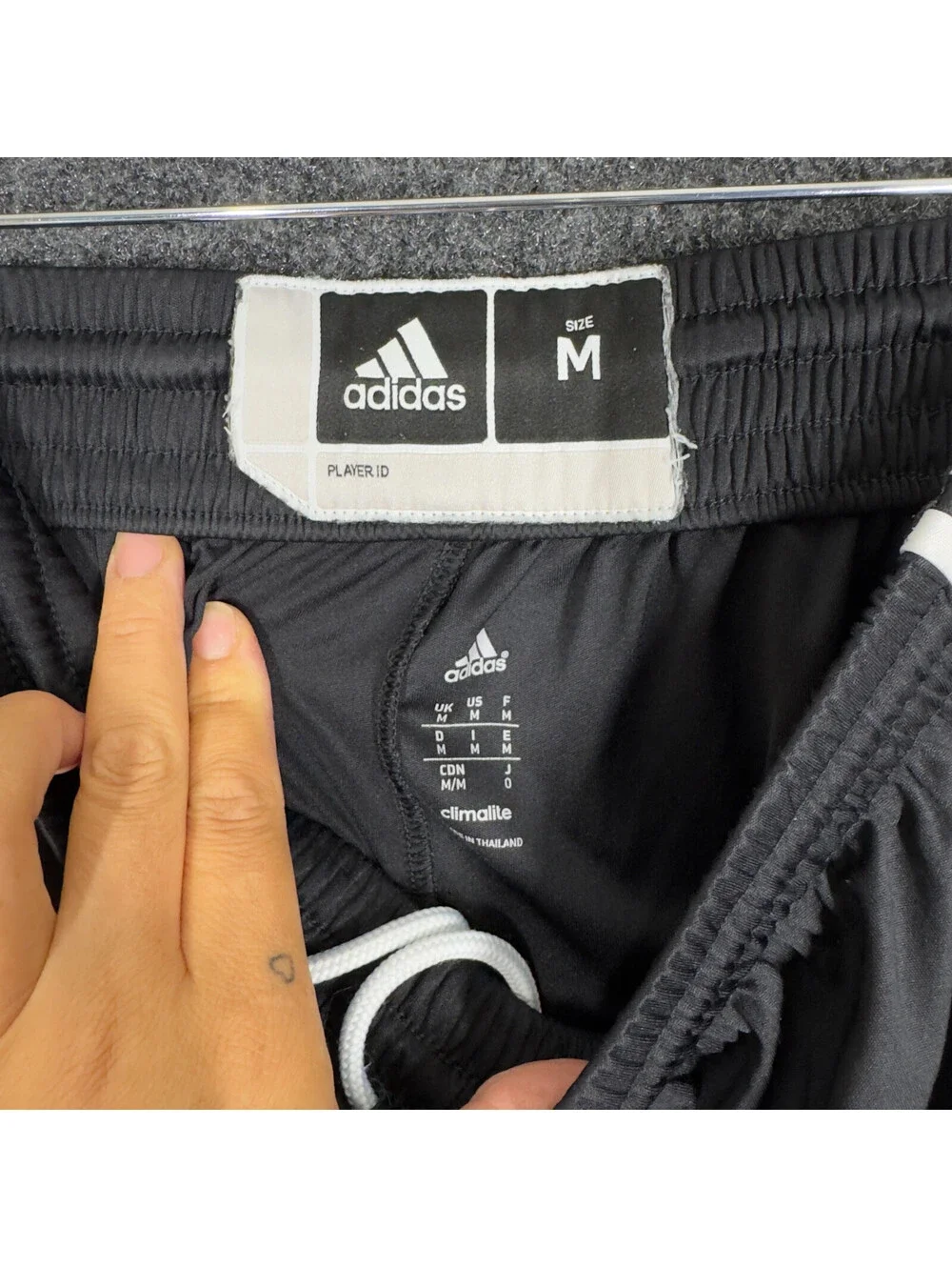 Adidas Activewear Shorts Men M Medium Black Striped Mid Rise Elastic Waist